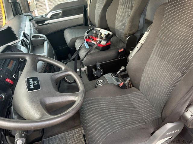 Driezijdige kipper MAN 18.320 3Skipper + PK 7001K + Greifer 4x4