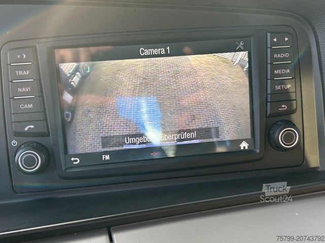 Grúa montada en camión MAN 26.320+Böcker Dachdeckerkran AK46/6000+Seilwinde