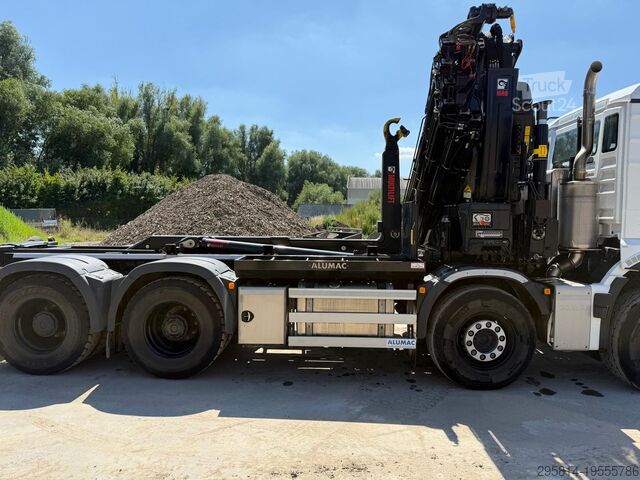 Grue sur camion MAN TGS 35.480