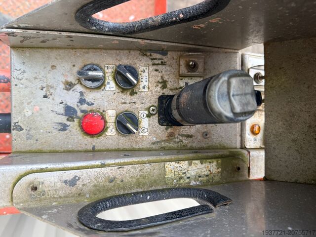 Zwyżka Nożycowa SkyJack SJ 9250