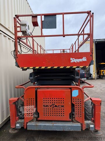 Zwyżka Nożycowa SkyJack SJ 9250