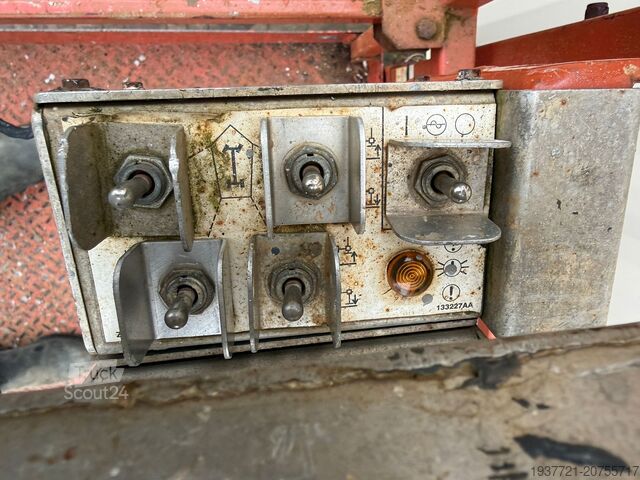 Zwyżka Nożycowa SkyJack SJ 9250