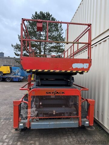 Zwyżka Nożycowa SkyJack SJ 9250