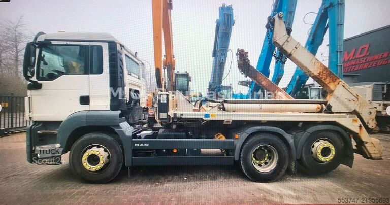 Containertransport (portaalarmsysteem) MAN TGS 26.400