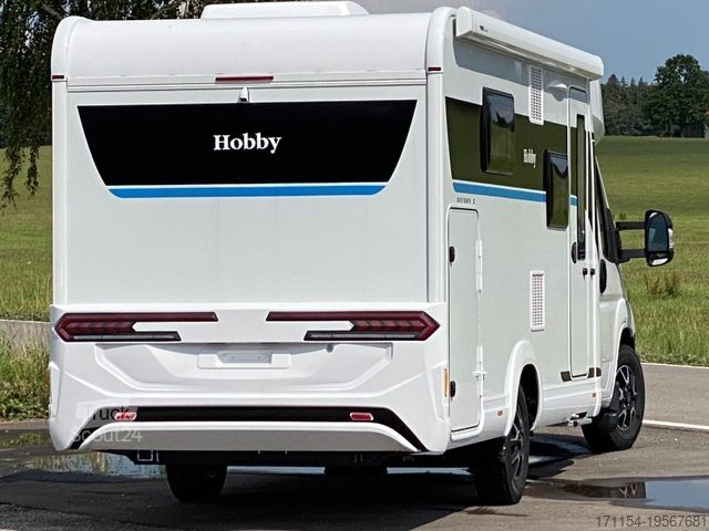 Half-integraal camper HOBBY OnTour C 700 GQ MJ25/MARKISE/RFK/SAFETY-PAKET