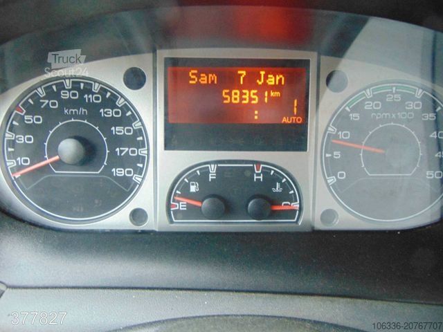 Vrachtwagen met bakwagen IVECO Daily 35 S 11 A / P Maxi Postkoffer REGALSYSTEM