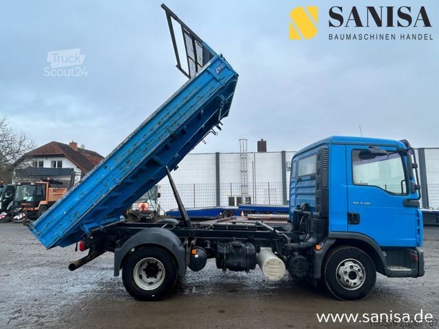 Driezijdige kipper bestelwagen MAN TGL 8.210/Dreiseitenkipper/Meiller Aufbau