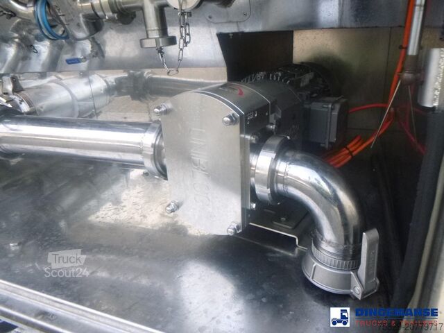 Réservoir L.A.G. Food tank inox 32 m3 / 3 comp + pump, steaming ...