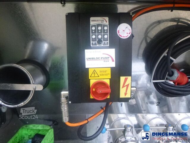 Réservoir L.A.G. Food tank inox 32 m3 / 3 comp + pump, steaming ...