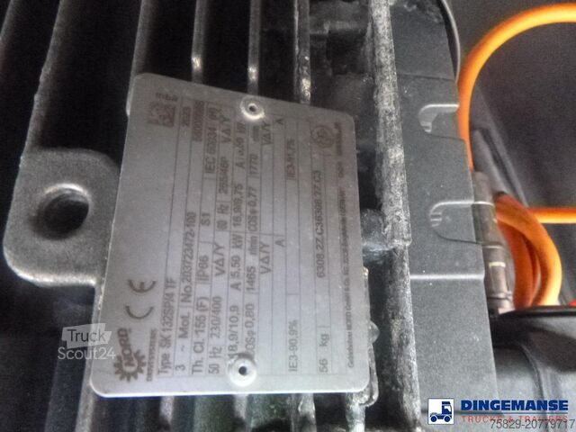 Réservoir L.A.G. Food tank inox 32 m3 / 3 comp + pump, steaming ...