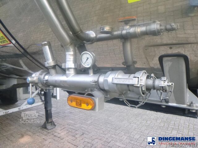 Réservoir L.A.G. Food tank inox 32 m3 / 3 comp + pump, steaming ...