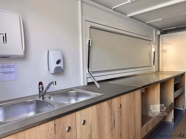 Magasin Mobile Mercedes-Benz Foodtruck, Imbisswagen, Food Truck mit neuer Küche und Ausstattung