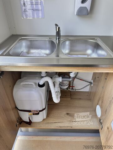 Magasin Mobile Mercedes-Benz Foodtruck, Imbisswagen, Food Truck mit neuer Küche und Ausstattung