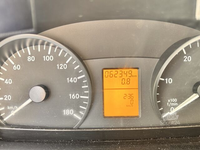 Magasin Mobile Mercedes-Benz Foodtruck, Imbisswagen, Food Truck mit neuer Küche und Ausstattung