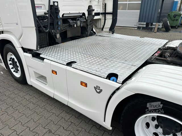 Standard-SZM Scania R580 V8 6x2 Boogie / Retarder/ Full Air / 2 Tank