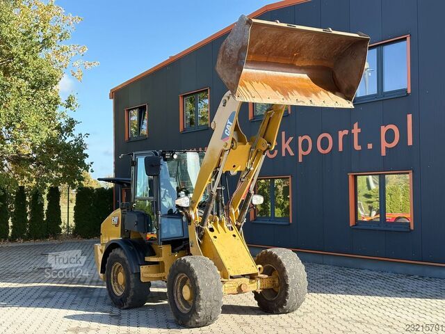 Caterpillar 908M ŁADOWARKA KOŁOWA Caterpillar 908M ŁADOWARKA KOŁOWA