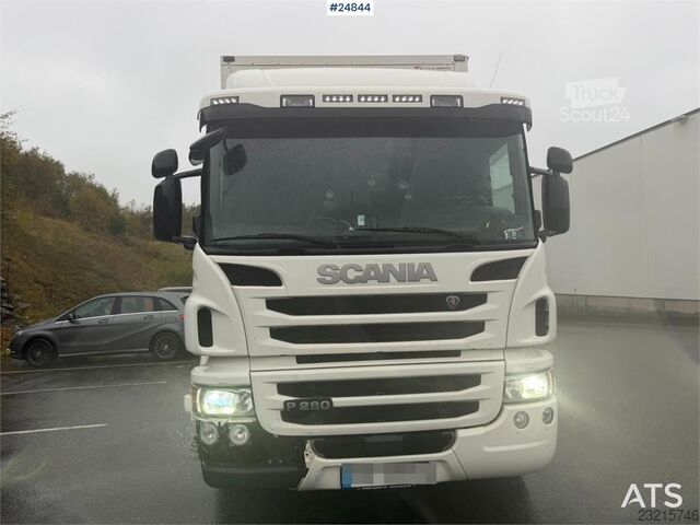Scania P280 Φορτηγό με κιβώτιο (box truck) με πλήρες άνοιγμα πλευράς και υδραυλική ράμπα φόρτωσης (t Scania P280 Box truck with full side opening and tail lif