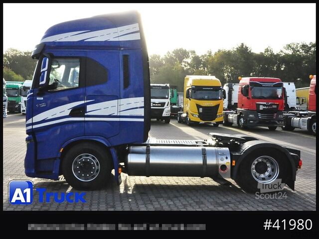 Standartinis vilkikas IVECO S-Way, LNG, Gas, Navi Intarder