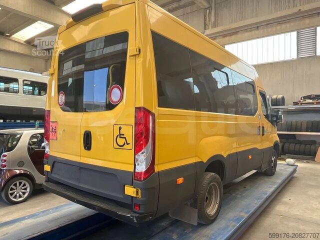 Autobus linee interurbane IVECO Daily 50C14N