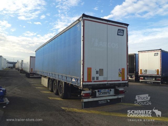 Nyitott ponyvás félpótkocsi Schmitz Cargobull Semitrailer Curtainsider Standard