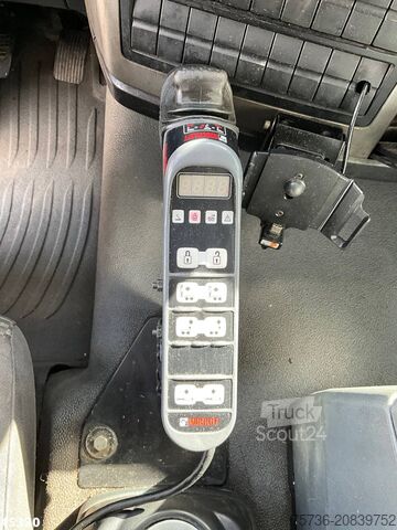 Hook arm system MAN TGS 26.360 6x4 Hiab 12 Tonmeter laadkraan