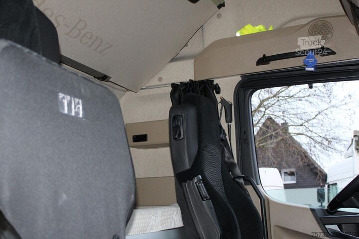 Standard tractor unit Mercedes-Benz Actros 1845 MP5 Big Space Retarder-Mirror Cam