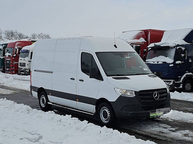 Camioneta familiar de techo alto MERCEDES-BENZ SPRINTER 311 L2H2 Mbux RWD Euro6!