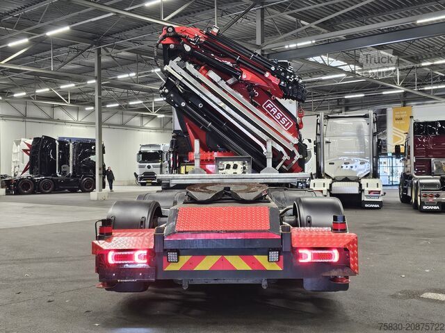 Vrachtwagen met kraan Mercedes-Benz 3353 8x4 / FASSI 71  T/M + JIB / CRANE / KRAN