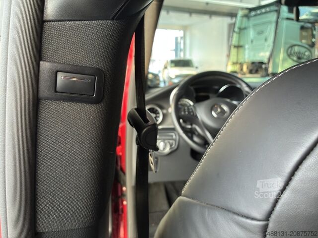 Minibus Mercedes-Benz V300 AVANTGARDE EDITION AMG LED KAMERA BURMESTER