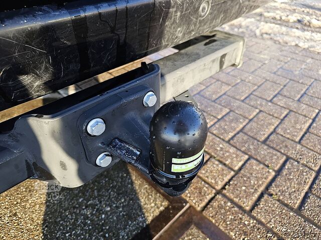 Augsta jumta universālis MERCEDES-BENZ SPRINTER 319 V6 3.0 ltr VOLL EUR6