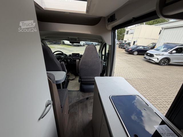 Autocaravana CARADO pro CV 602 Automatik, ACC, Navi