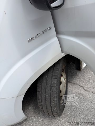 Fourgon surélevé FIAT Ducato Maxi Grossr.-Kasten 35 160 L5H2 RS: 4035