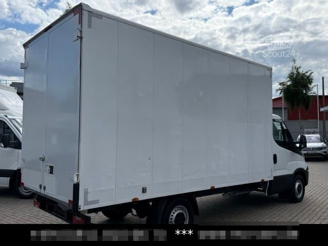 Transporter mit Koffer IVECO Daily 35s14 Möbel Maxi 4,38 l / 2,37 hoch 22 m³