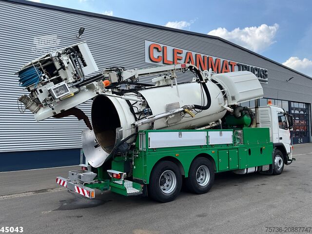 Vehículo de succión Volvo FM 340 6x4 7m³ Combi kolkenzuiger Just 159.037 km!