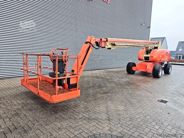 Plate-forme télescopique JLG 860 SJ