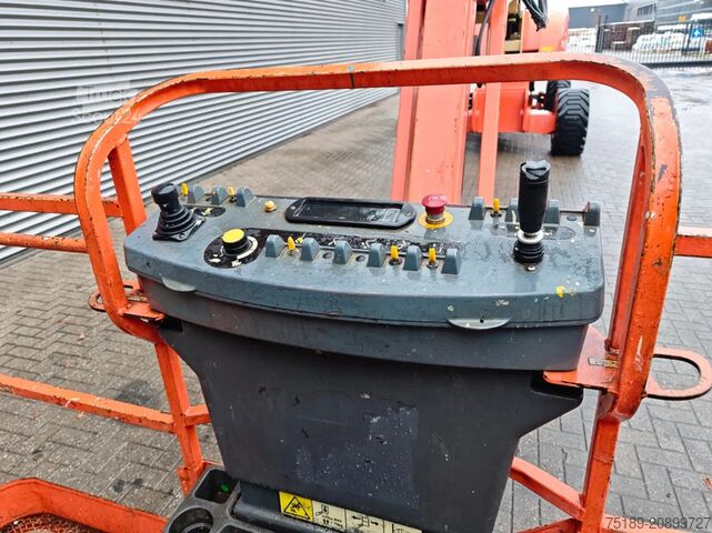 Plate-forme télescopique JLG 860 SJ