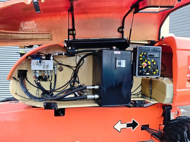 Plate-forme télescopique JLG 860 SJ