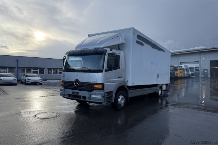 Camion caisson Mercedes-Benz Atego 1528 4x2 Koffer+HB / Swiss-Vehicle