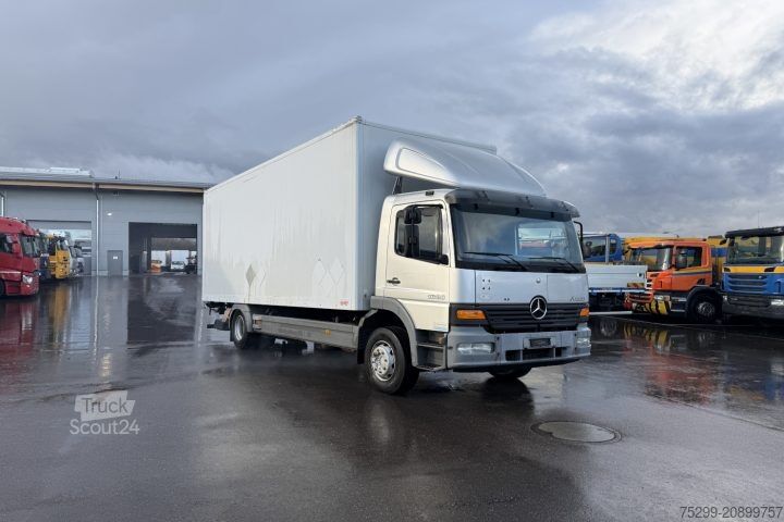 Camion caisson Mercedes-Benz Atego 1528 4x2 Koffer+HB / Swiss-Vehicle