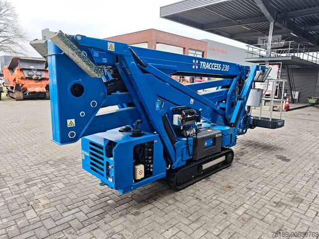 Scharnierende telescopische hoogwerker CTE Traccess 230
