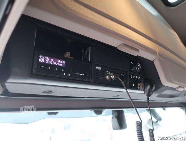 Standardni vlačilec DAF XG+ 530 FT Intarder LED Navi Standklima