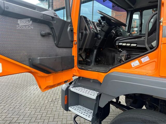 3-sānu pašizgāzējs MAN 18.284 4x4 3 zijdige kipper/ Kraan