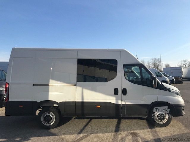 Dobozos furgon IVECO DAILY 35S14 V - 7 POSTI