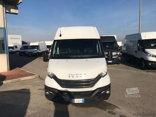 Dobozos furgon IVECO DAILY 35S14 V - 7 POSTI