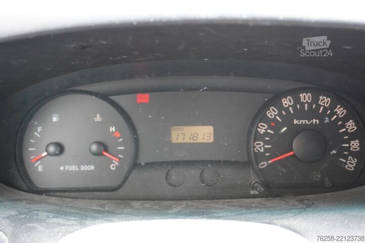 Umpikorja-auto Hyundai H 200 2.5 TCI 100PK L2 - Imperiaal - Trekhaak -...