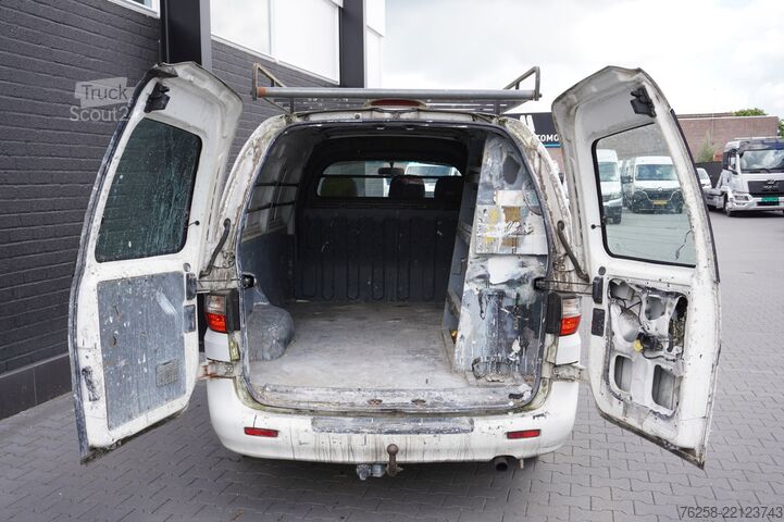 Umpikorja-auto Hyundai H 200 2.5 TCI 100PK L2 - Imperiaal - Trekhaak -...