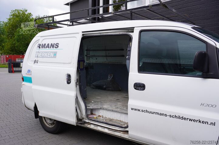 Umpikorja-auto Hyundai H 200 2.5 TCI 100PK L2 - Imperiaal - Trekhaak -...