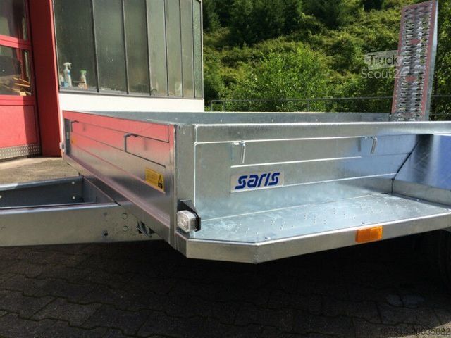 Remolque de plataforma baja SARIS Magnum Explorer 3500 - 3.500kg Baggertransporter