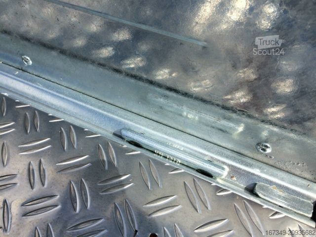 Remolque de plataforma baja SARIS Magnum Explorer 3500 - 3.500kg Baggertransporter