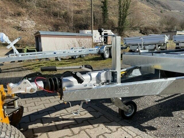 Remolque volquete trilateral SARIS K3 306 184 3500 - elektrisch mit Rampenschächten